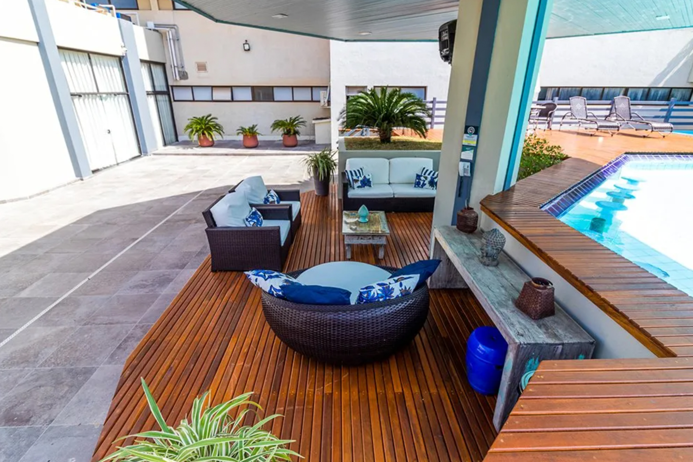 Hotel Deville Prime Cuiabá Pool